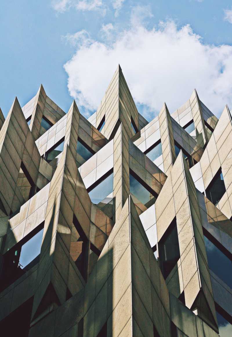 5 AI automations that save small businesses 10+ hours a&nbsp;week